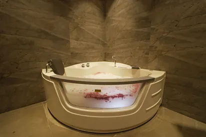 Jacuzzi Experience